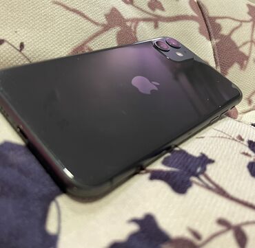 Apple iPhone: IPhone 11, 64 GB, Qara, Simsiz şarj, Face ID
