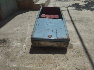 Игрушки: Продаю кузов от детской машины ссср цена за всё — 4