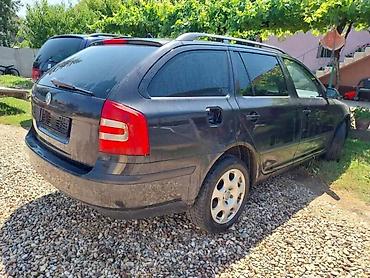 italijanke kokoske: ŠKODA OCTAVIA 4X4 - KOMPLETAN AUTO U DELOVIMA | U ponudi sve vrste — 3