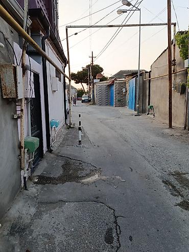 əmircanda ev: Suraxanı 3 otaqlı, 55 kv. m, Orta təmir — 3