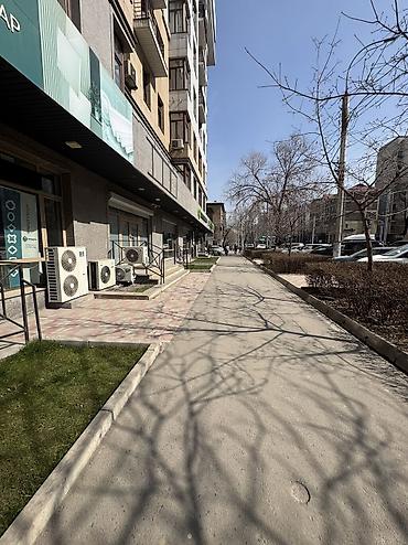 Аренда магазинов: Киевская первая линия Сдаю коммерческое помещение в топовой локации — 4