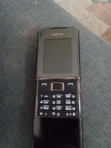 Nokia: Nokia 8 Sirocco, rəng - Qara