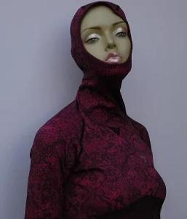 Kompleti: Ženski termo komplet koji uključuje gornji deo sa kapuljačom i duge — 24