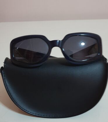 naocare zrenjanin: Sunglasses, Zara