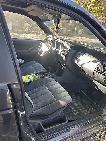 саната зеркала: Volkswagen Passat Variant: 1992 г., 2 л, Механика, Бензин, Универсал — 5