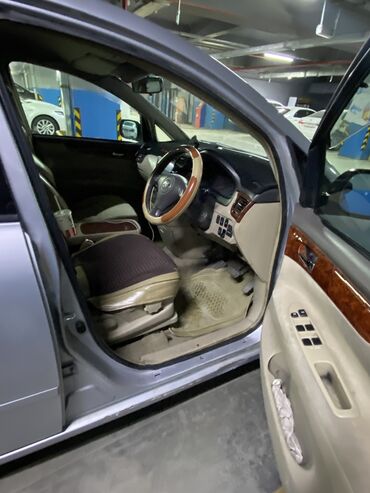 Toyota: Toyota Ipsum: 2003 г., 2.4 л, Автомат, Газ, Минивэн — 12