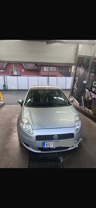 passat b6 1 9 tdi limuzina: Fiat Grande Punto : 1.3 l | 2006 year | 165000 km