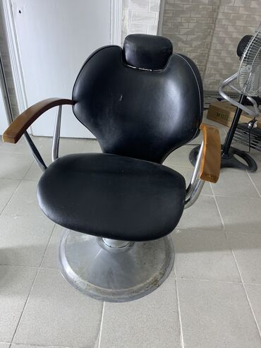 готовый бизнес салон: Продаю кресло парикмахерское