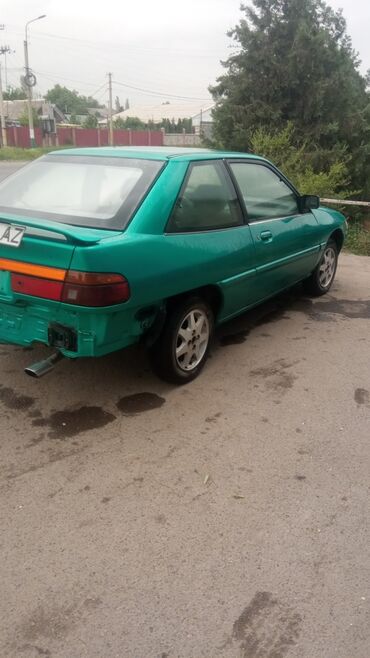 Ford: Ford Escort: 1994 г., 2 л, Механика, Бензин, Купе