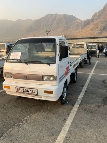 Легкий грузовой транспорт: Легкий грузовик, Б/у — 4