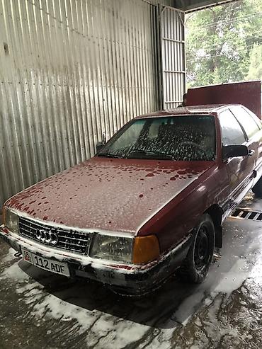 решетка шрандеур: Audi 100: 1986 г., Механика, Бензин, Седан — 4