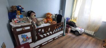 Мебель: Для девочки и мальчика, Четырехугольная, Колыбель, Без бортиков, С механизмом качания