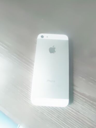 айфон в рассрочку без процентов: IPhone 5s, Б/у, Desert Titanium, 60 %
