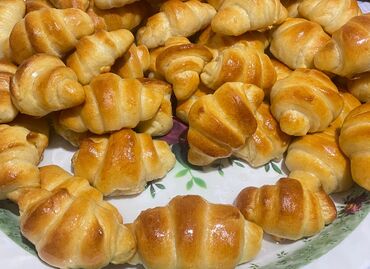 макаруны бишкек от сабины цена: Булочки круассаны 🥐 на заказ от 30шт 🥰 С начинкой 15 сбез начинки