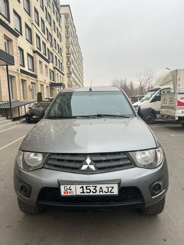 Mitsubishi: Mitsubishi L200: 2014 г., 2.5 л, Механика, Дизель, Пикап