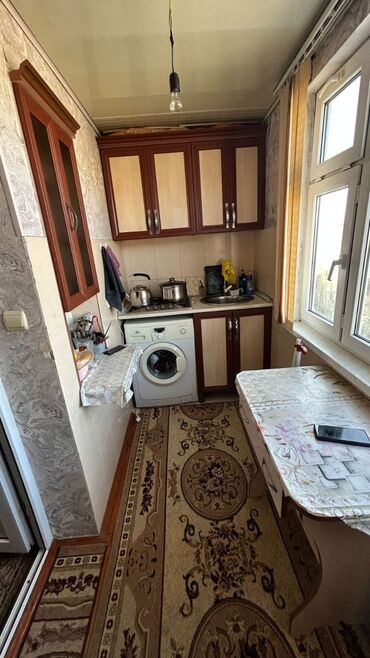 Аренда квартир: Ehmedli metrosu kinoteatrin yani 2ci mertebe esyali qaz su isiq