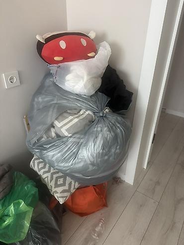 Подушки: Отдам даромрайон 4гор больницы — 1