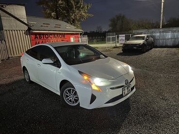 Toyota: Toyota Prius: 2018 г., 1.8 л, Автомат, Гибрид, Хэтчбэк