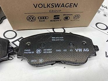 rucni paletari: PREDNJE PLOČICE ZA VOLKSWAGEN GOLF 8 - 5WA 615 115 R | Pločice za VW — 4