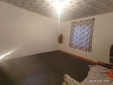 Продажа коттеджей и домов: Продаётся или меняется дом в селе Мээнеткече, город Токмок. Дом тёплый — 2