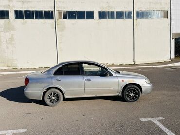 Nissan: B A R T E R__ maşın yaponkadı. mator sepnəndi. ekanom maşındı. Trasda — 8