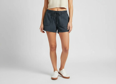 spodnie dresowe peak performance: Old Navy, Shorts for women, size M