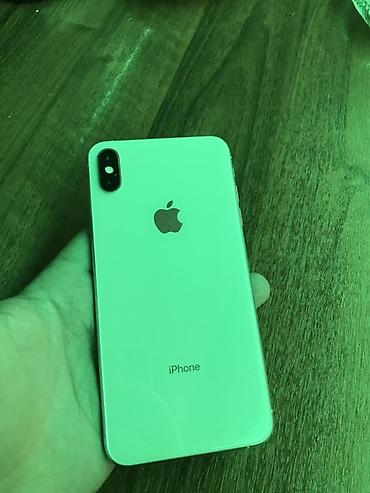 Техника и электроника: IPhone Xs Max, 64 ГБ, Серебристый, Беспроводная зарядка — 1