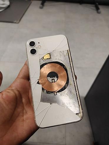 iphone 100: IPhone 11, Б/у, 64 ГБ, Белый — 2