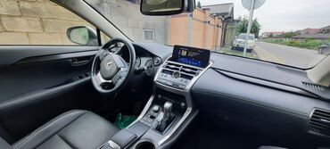 авто тундра: Lexus NX: 2018 г., 2.5 л, Автомат, Гибрид, Внедорожник