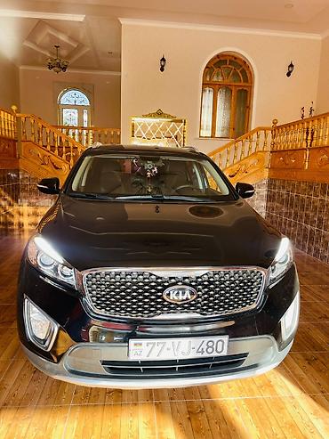 masın satısı: Kia Sorento – qara rəngdə, zərif və praktik SUV. Əsas xüsusiyyətlər — 2