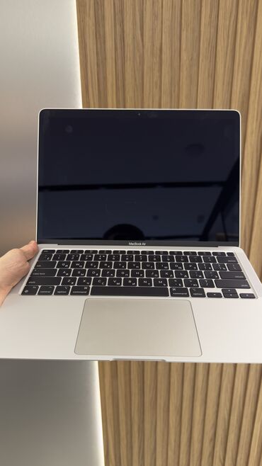 imac 2017: Ноутбук, Apple, 8 ГБ ОЗУ, Apple M1, 13.3 ", Б/у, Для несложных задач, память SSD
