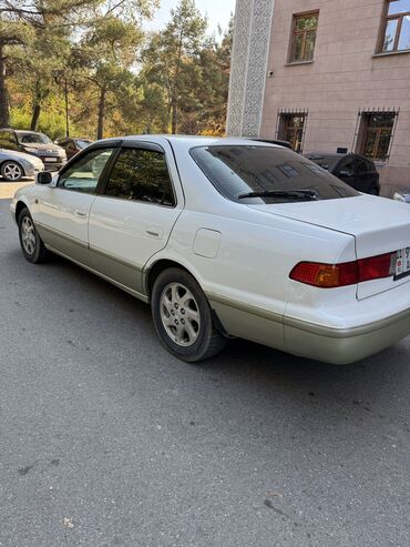 Toyota: Toyota Camry: 2000 г., 2.2 л, Автомат, Бензин, Седан