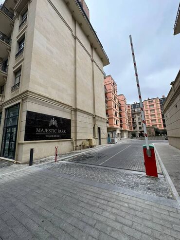 Uzunmüddətli kirayə mənzillər: Xetai metrosu Ağ şəhərdə mənzil kirayə verilir. Mərtəbə 6/4. Ümumi — 27