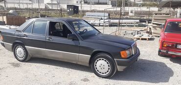 karavan satışı turbo az: Mercedes-Benz 190: 2 l | 1990 il Sedan