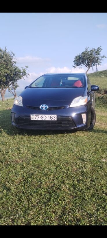 автокредит на подержанный автомобиль: 2015 ideal Veziyetdedir Yungul Kasmetik isi Var ilk ödeniş 3500azn