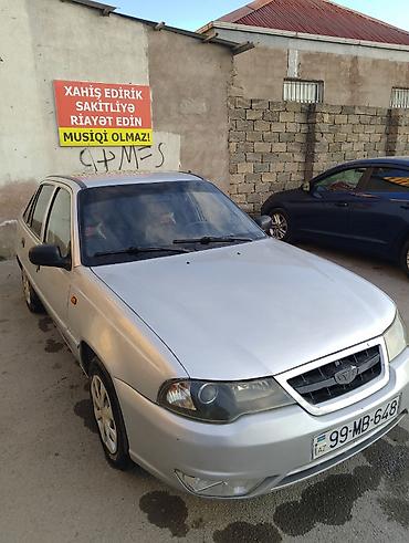 Daewoo: Daewoo Nexia: 1.5 l | 2010 il Sedan — 4