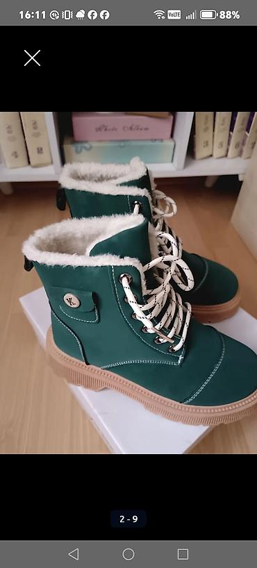 claudia donatelli boots: Zimske ženske čizme – zelene - Model: visoke vezane čizme sa krznenom — 2