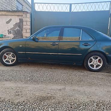 Mercedes-Benz: Mercedes-Benz E-Class (W210) sedan - Kuzov: 4 qapılı sedan — 5