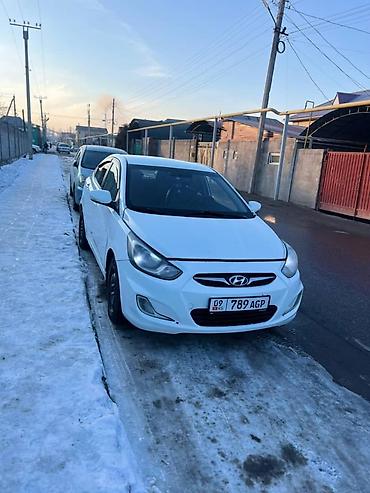 Hyundai: Hyundai Solaris: 2012 г., 1.6 л, Механика, Бензин, Седан — 3