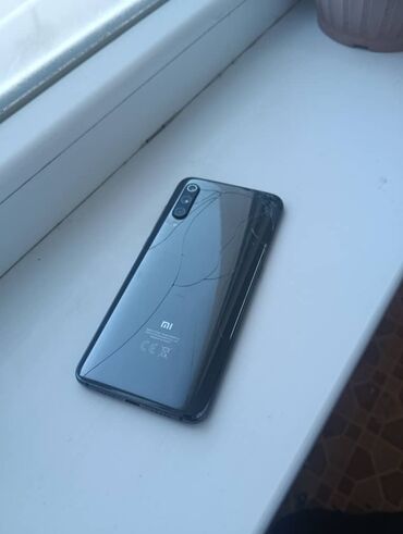 купить бу ноутбук в бишкеке: Xiaomi, Mi 9, Б/у, 128 ГБ, цвет - Серый, 2 SIM