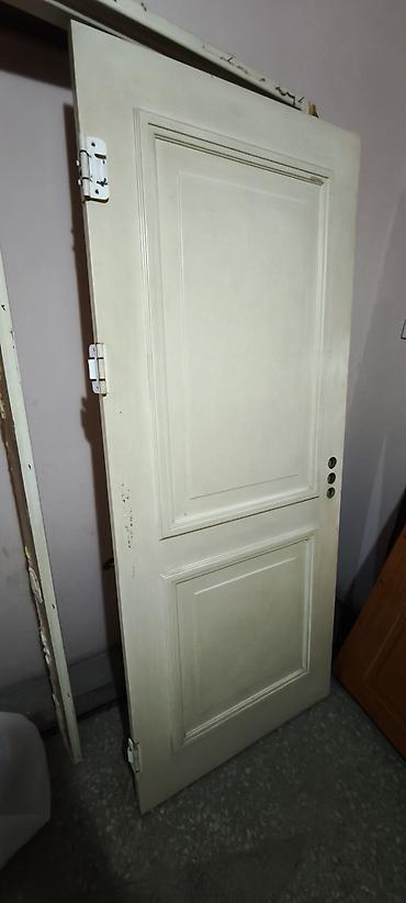 door: Üstən çixma qapı
ramasi var
zamok yoxdu — 3