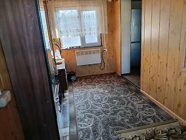 Продажа коттеджей и домов: Продам капитальный дом 83 кв.метров и участком 5 соток, в доме 5 — 9