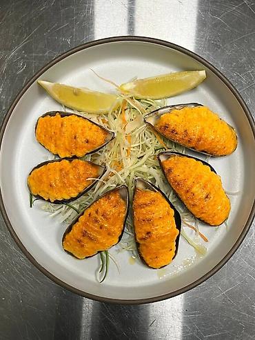 Повара: Повар Сушист. Больше 6 лет опыта at lalafo.kg — 29 Повара: Повар Сушист. Больше 6 лет опыта — 29