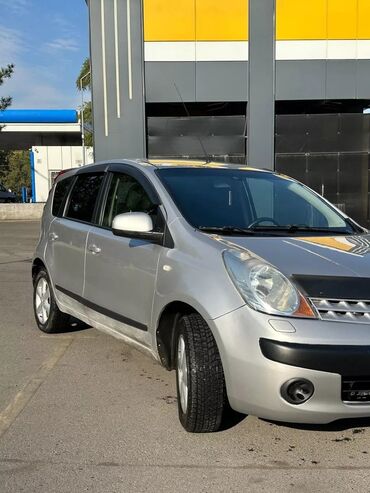 Nissan: Nissan Note: 2006 г., 1.4 л, Механика, Бензин, Хэтчбэк