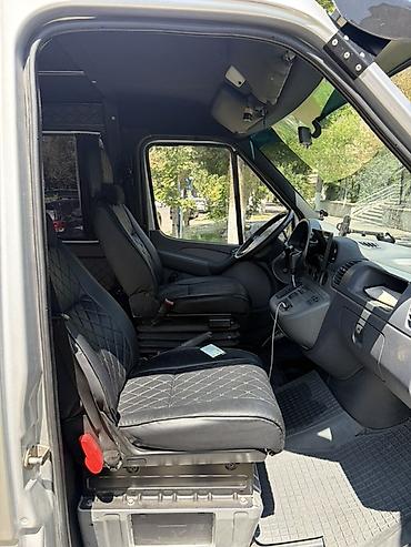 дви: Mercedes-Benz Спринтер: 2004 г., 2.7 л, Автомат, Дизель, Фургон — 3