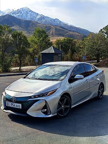 Toyota: Toyota Prius: 2017 г., 1.8 л, Гибрид, Хэтчбэк — 1