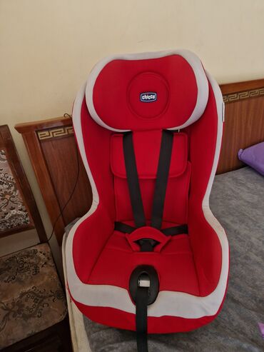 Chicco avtokreslso satilir 6 aydan 6 yasa kimidi oturaq uzaniq