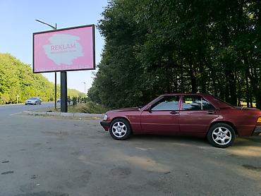 mercedes benz e250: Salam . mercedeS w 202 sport diski tekerle bir yerde satilir diskler — 1