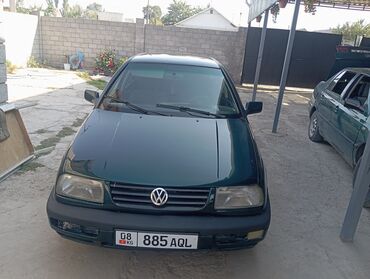 Volkswagen: Volkswagen Vento: 1995 г., Седан