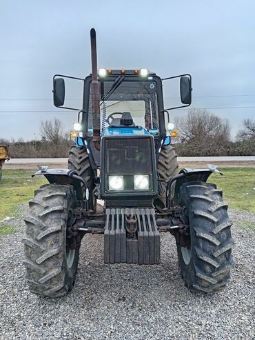 Kənd təsərrüfatı maşınları: Traktor Belarus (MTZ) 1221.2, 2015 il, 130 at gücü, motor 2.6 l, İşlənmiş